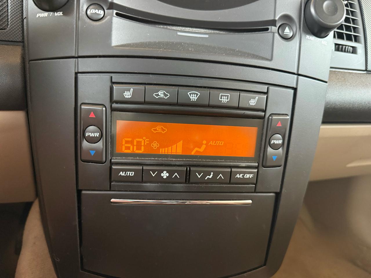 Cadillac SRX 4dr V8 SUV 2004