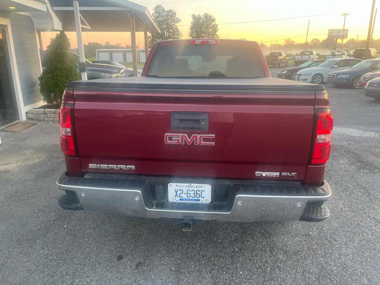 GMC Sierra 1500 4WD Crew Cab 153.0" SLT 2014