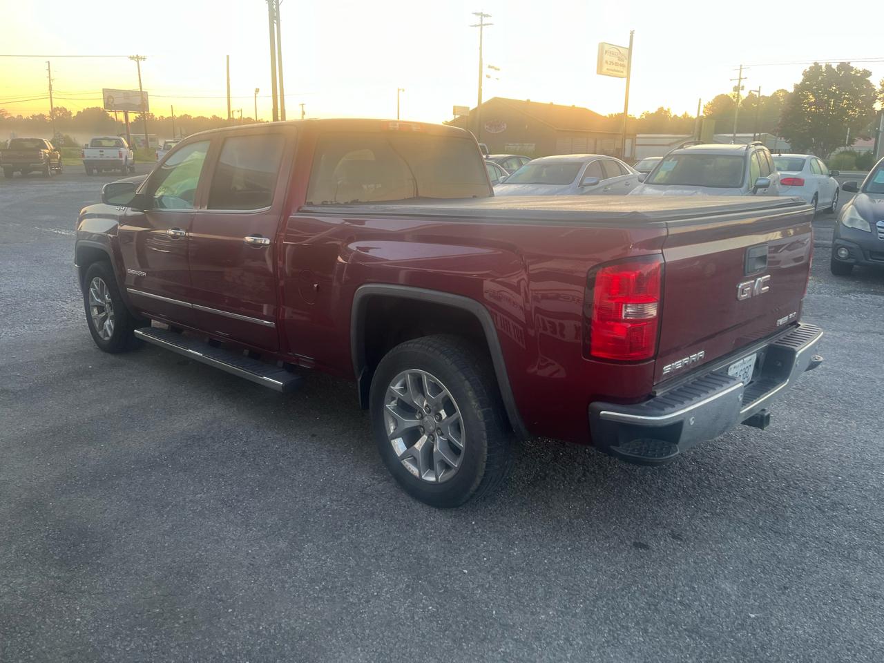 GMC Sierra 1500 4WD Crew Cab 153.0" SLT 2014
