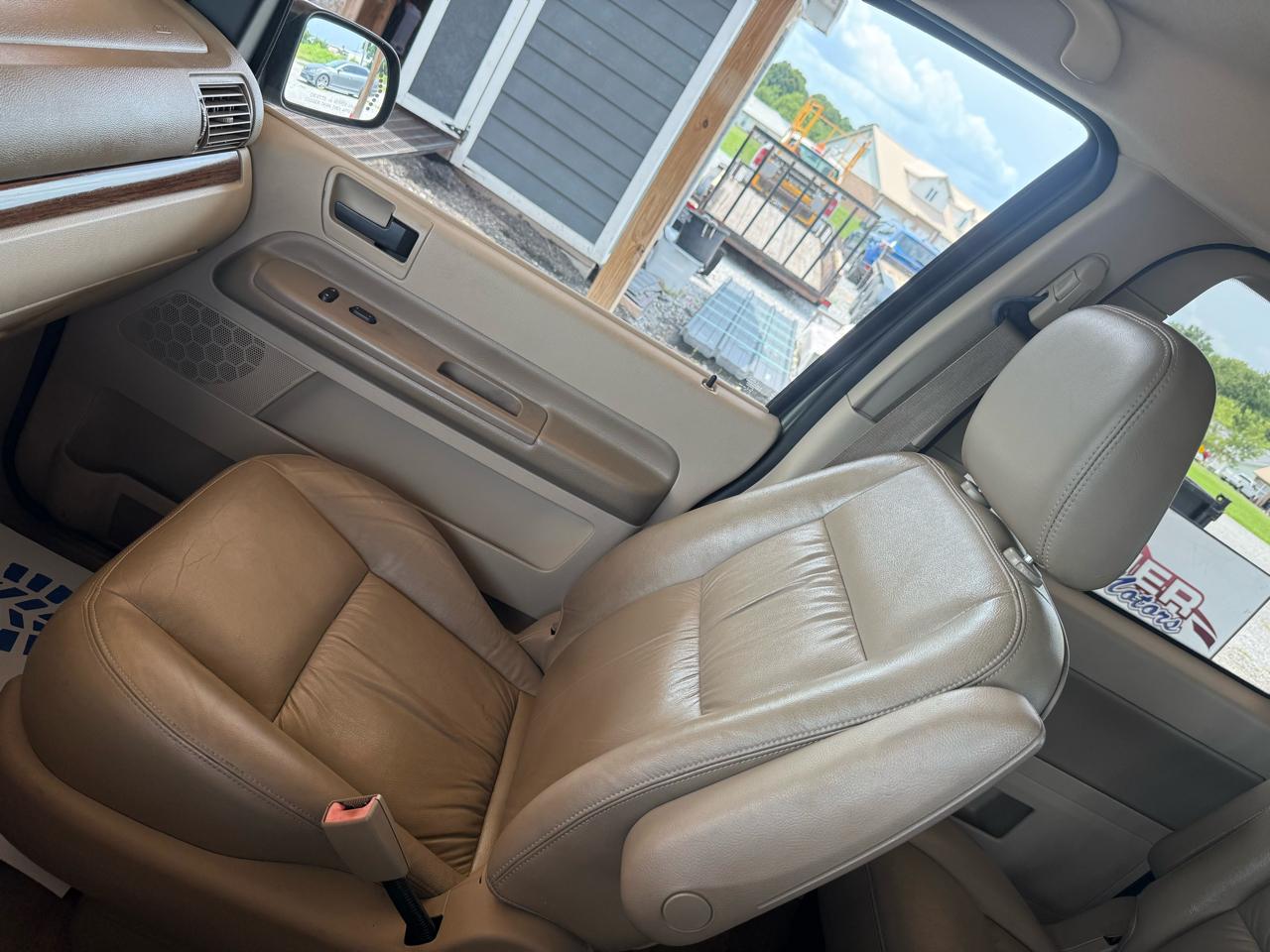 Ford Freestar Wagon 4dr SEL 2005