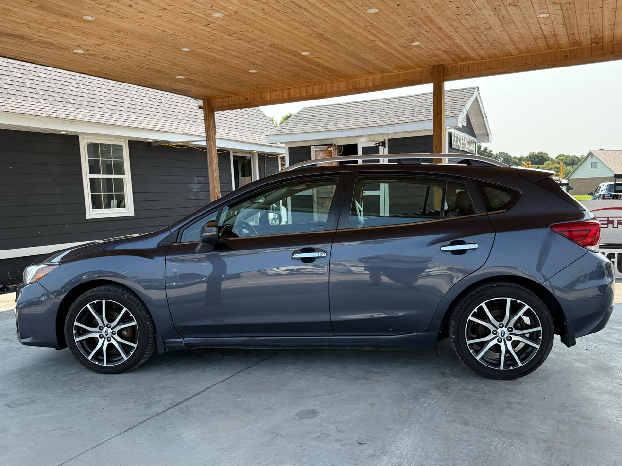 Subaru Impreza 2.0i Limited 5-door CVT 2017