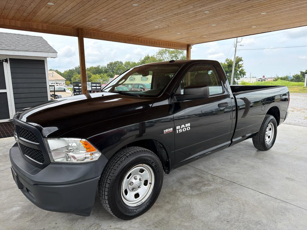 RAM 1500 2WD Reg Cab 140.5" Tradesman 2013