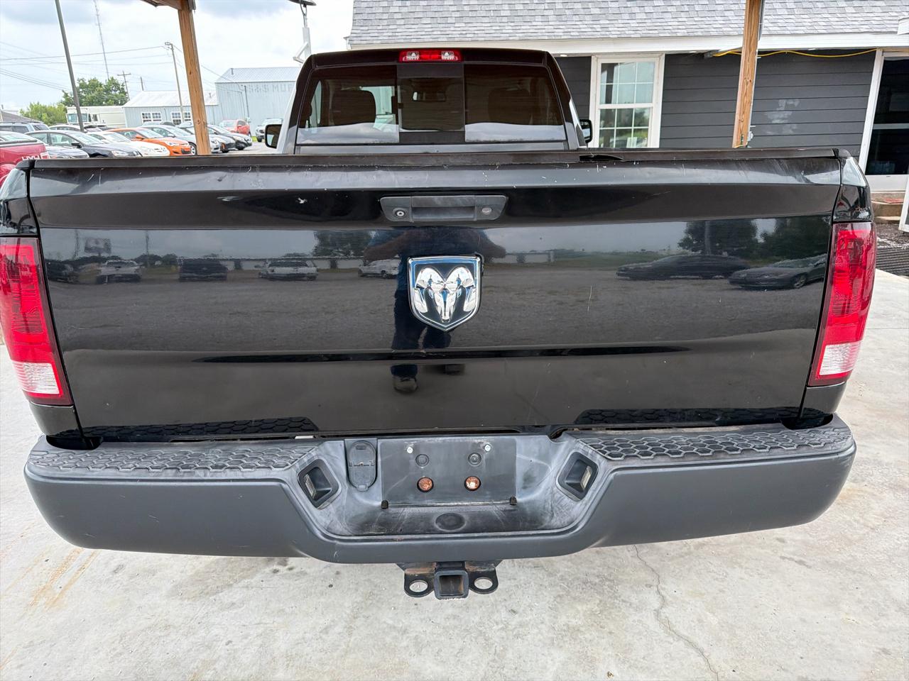 RAM 1500 2WD Reg Cab 140.5" Tradesman 2013