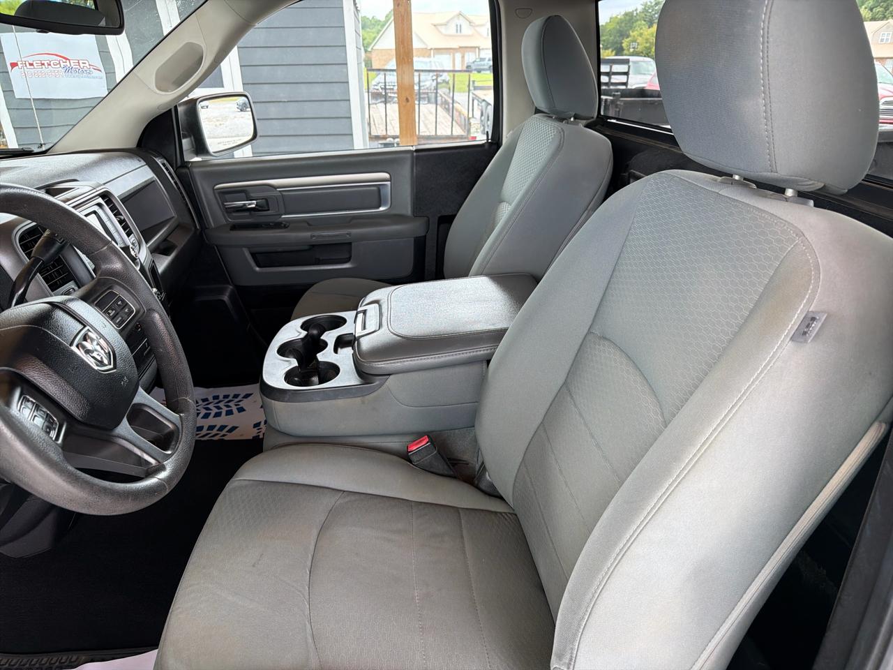 RAM 1500 2WD Reg Cab 140.5" Tradesman 2013