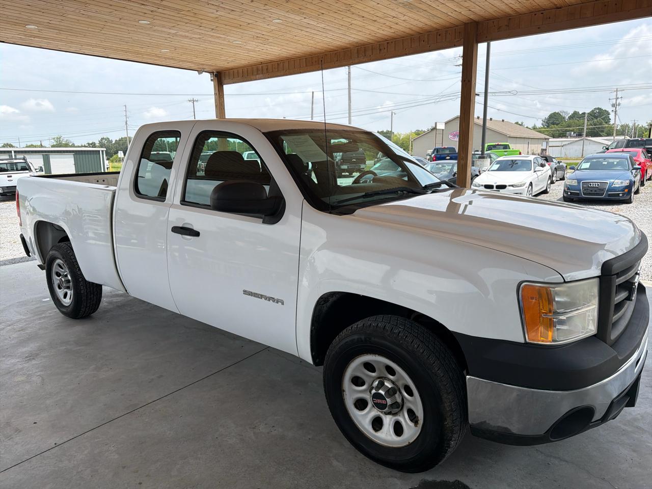 GMC Sierra 1500 2WD Ext Cab 143.5" Work Truck 2010