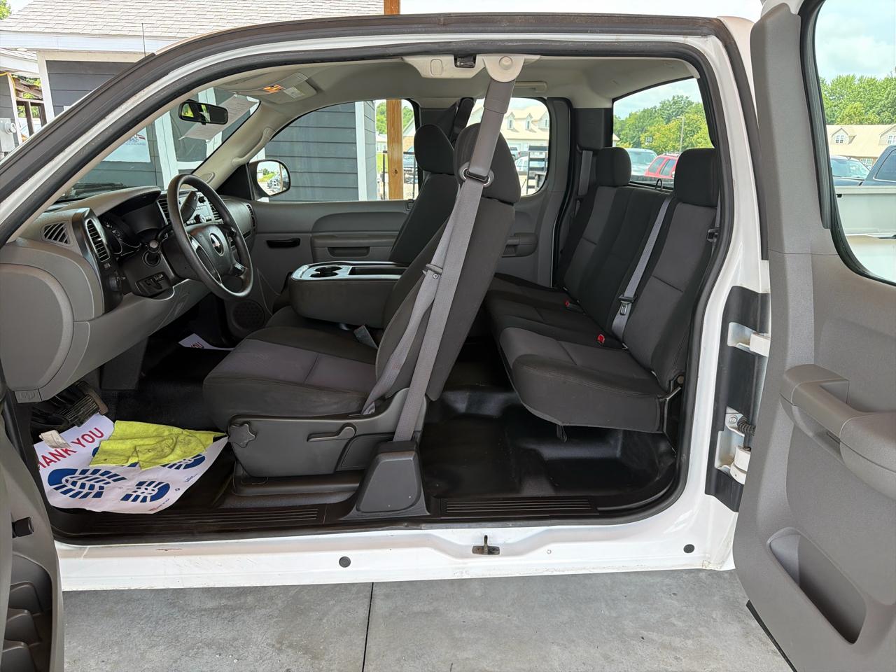 GMC Sierra 1500 2WD Ext Cab 143.5" Work Truck 2010