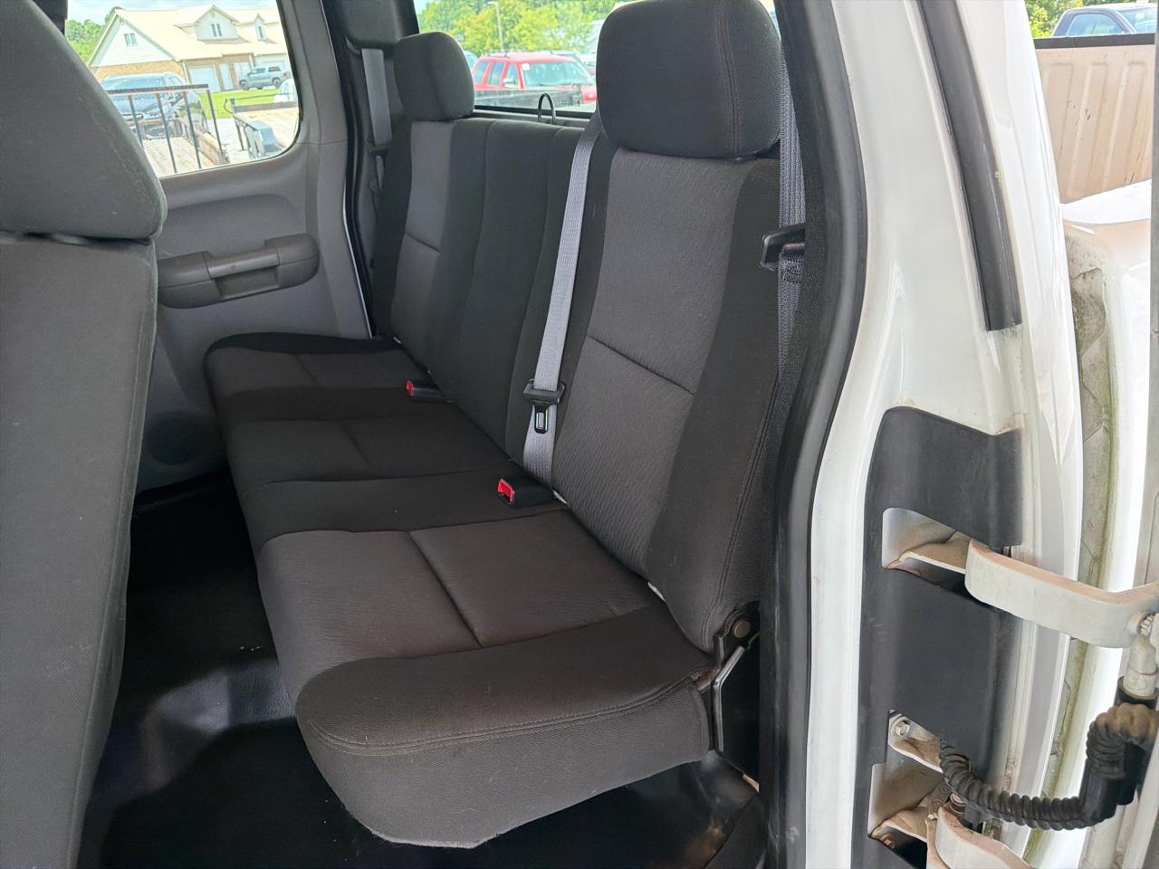 GMC Sierra 1500 2WD Ext Cab 143.5" Work Truck 2010