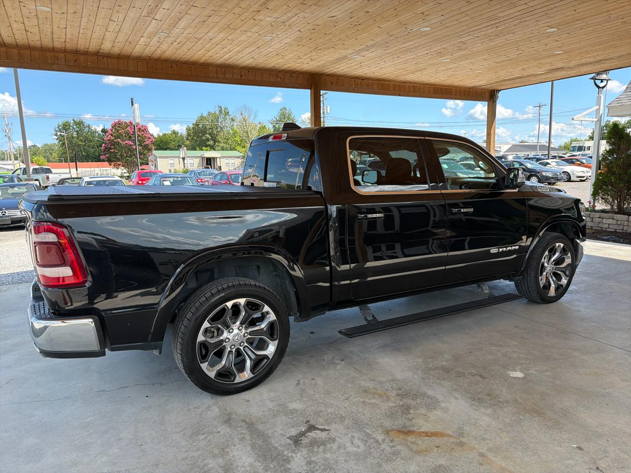 RAM 1500 Longhorn 4x4 Crew Cab 5'7" Box 2021