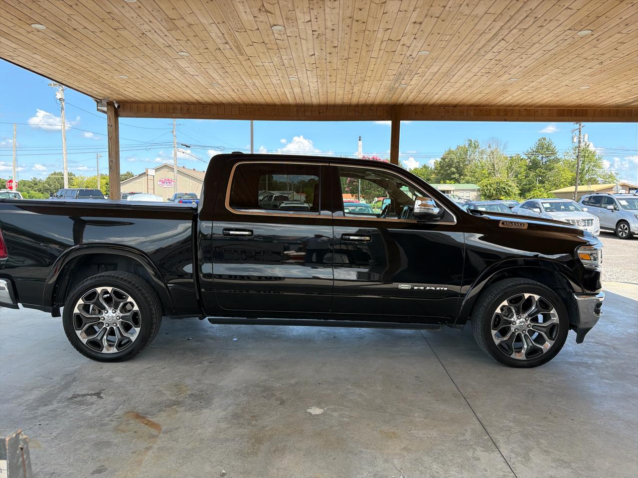 RAM 1500 Longhorn 4x4 Crew Cab 5'7" Box 2021