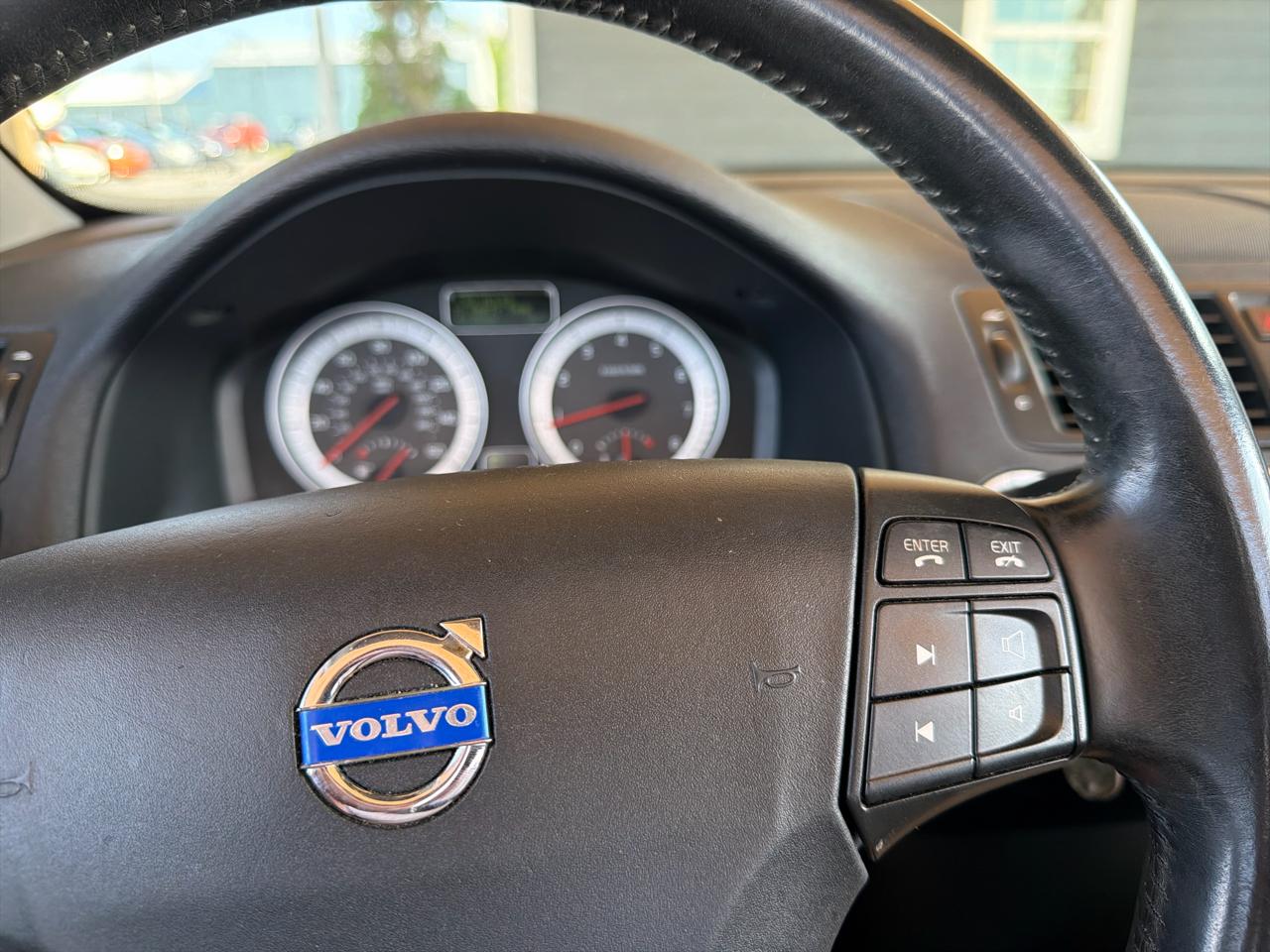 Volvo C70 2dr Conv T5 2012