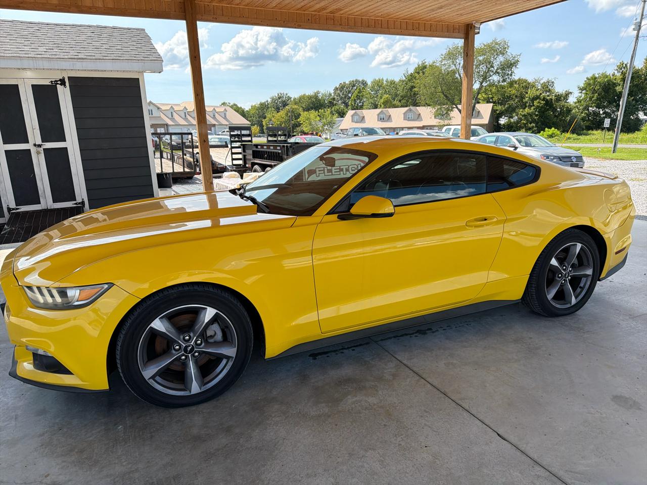Ford Mustang 2dr Fastback EcoBoost 2015