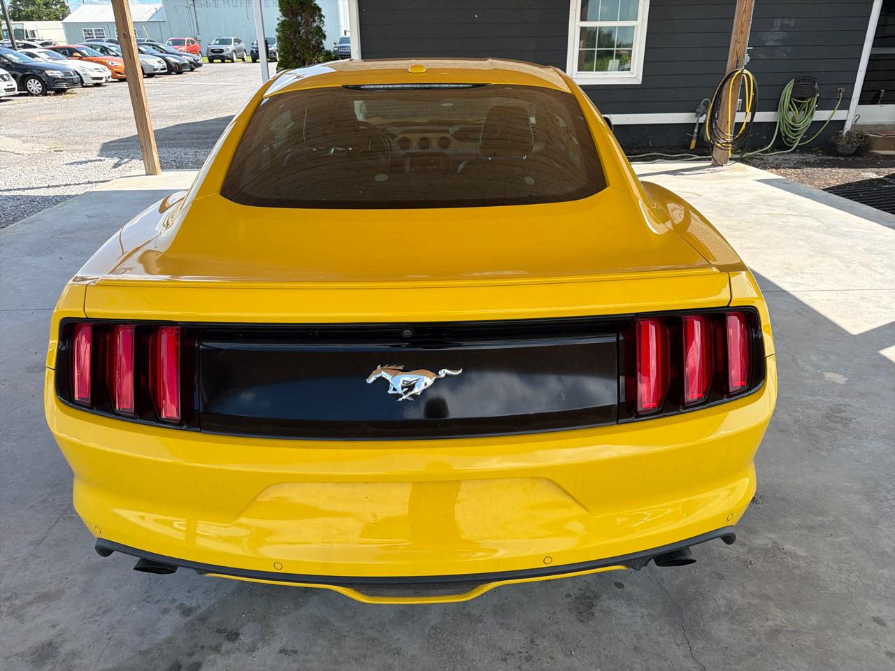 Ford Mustang 2dr Fastback EcoBoost 2015