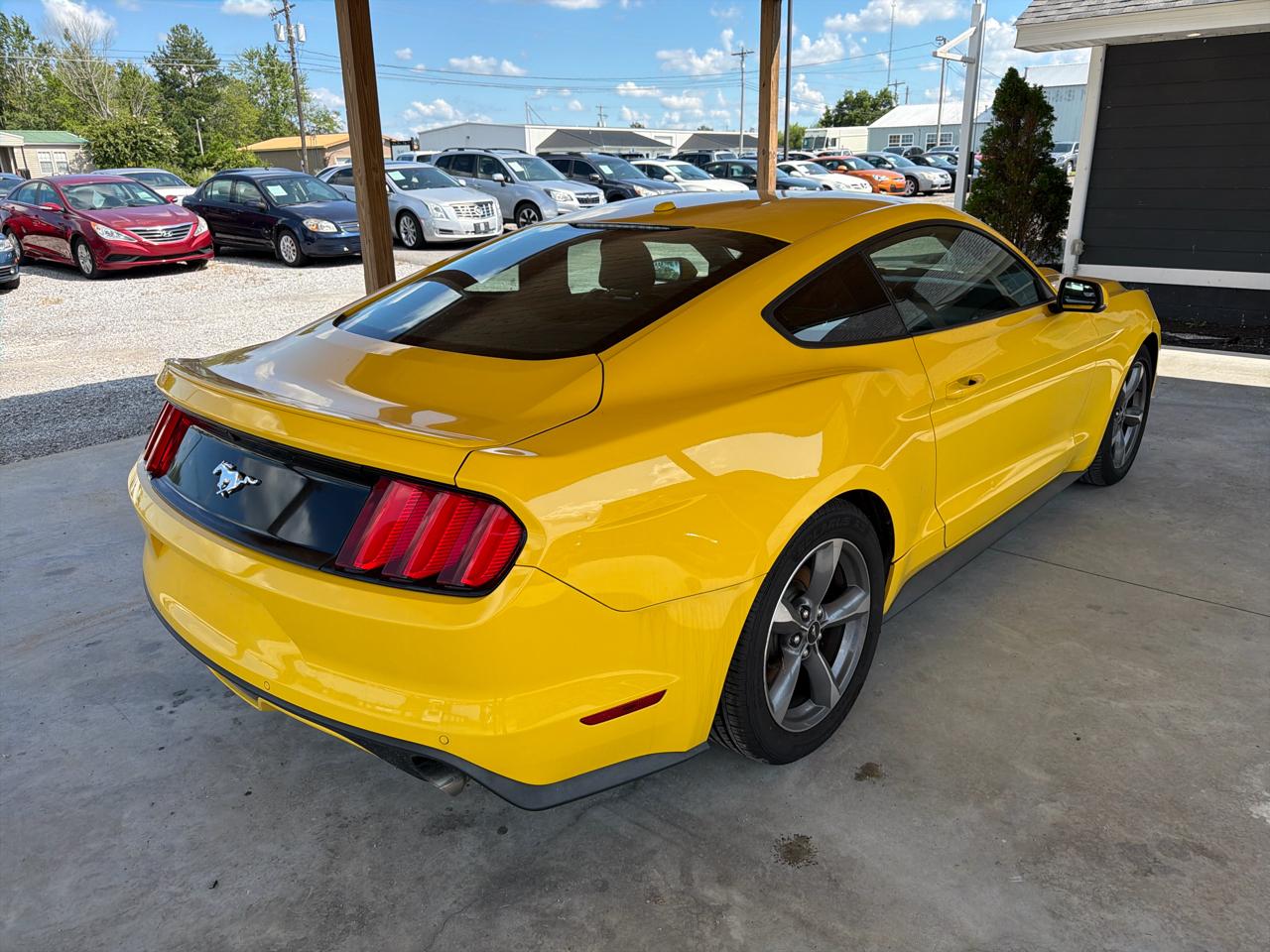 Ford Mustang 2dr Fastback EcoBoost 2015