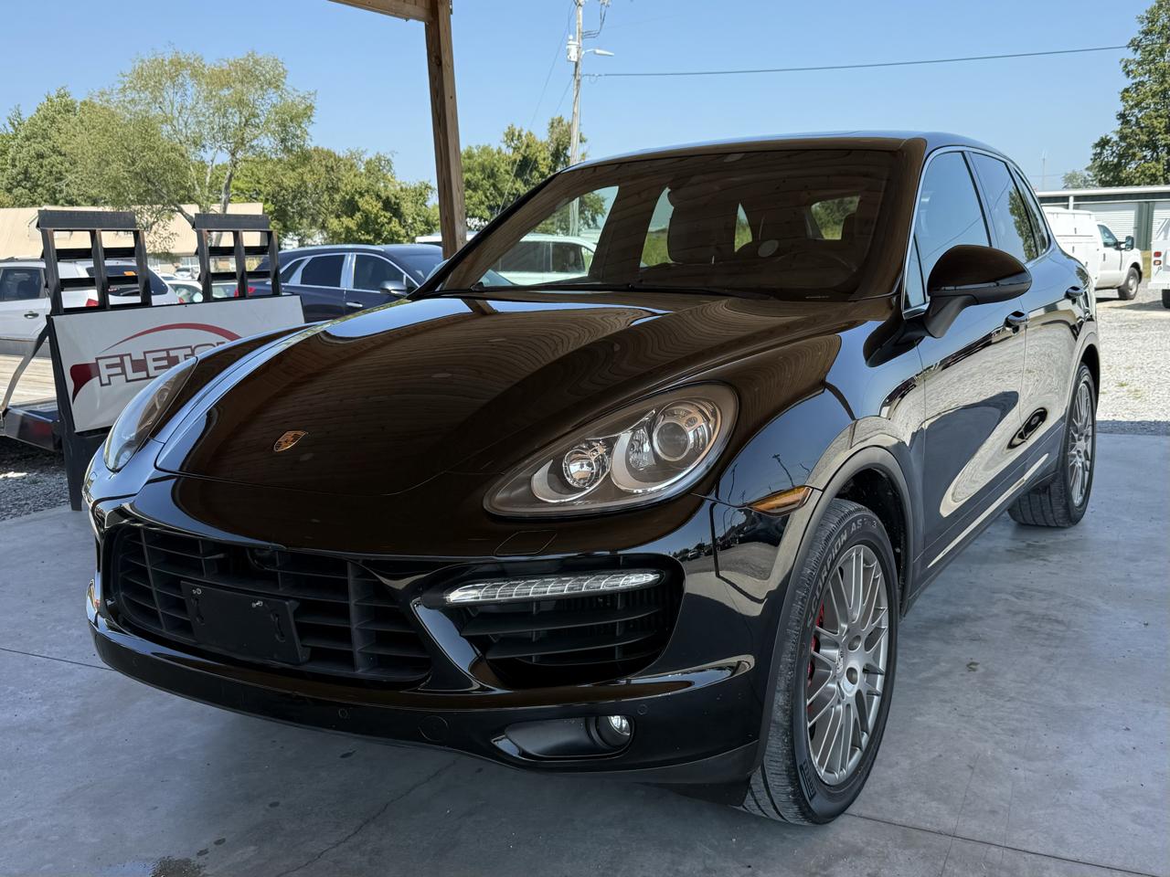 Porsche Cayenne AWD 4dr Turbo 2011