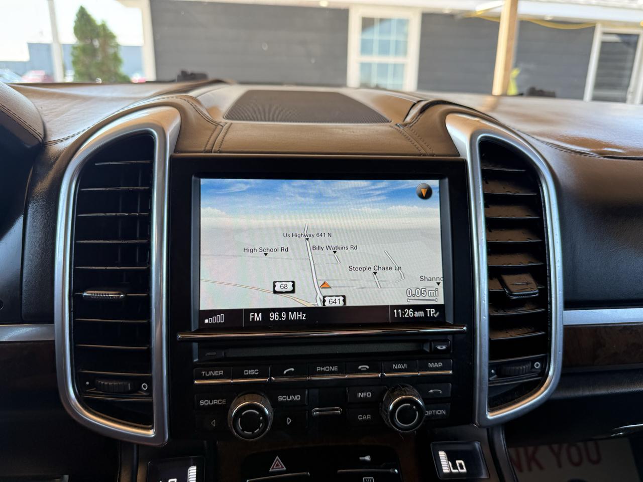 Porsche Cayenne AWD 4dr Turbo 2011