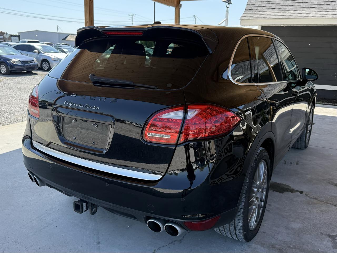 Porsche Cayenne AWD 4dr Turbo 2011
