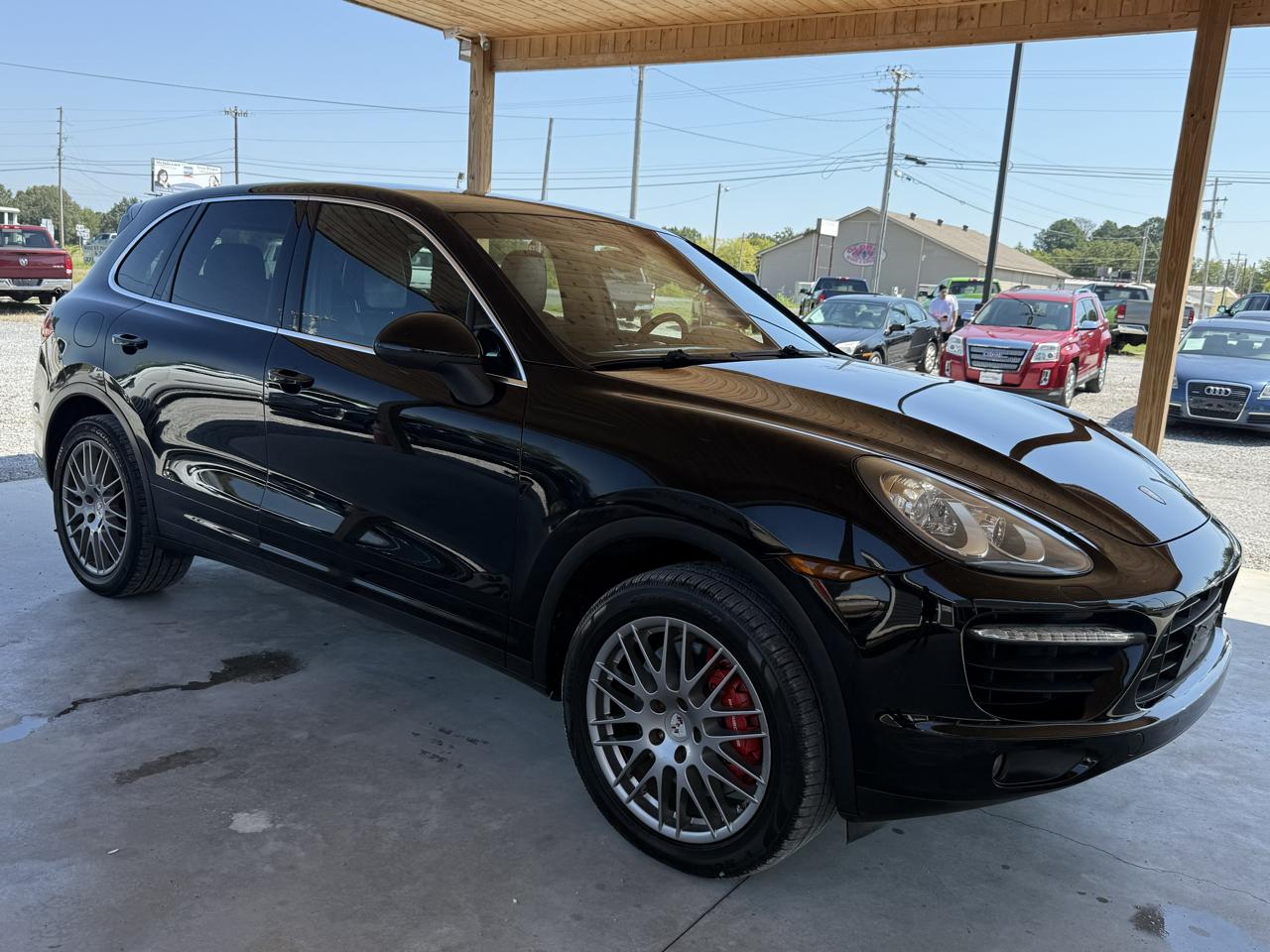 Porsche Cayenne AWD 4dr Turbo 2011