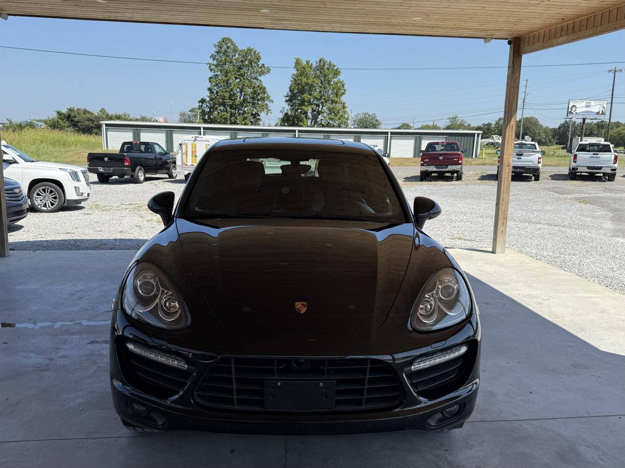 Porsche Cayenne AWD 4dr Turbo 2011