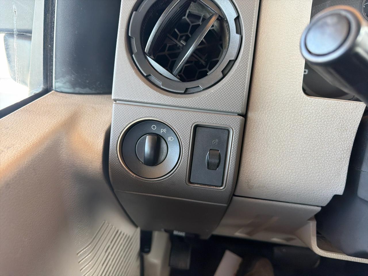 Ford Super Duty F-250 SRW 4WD SuperCab 142" XL 2008
