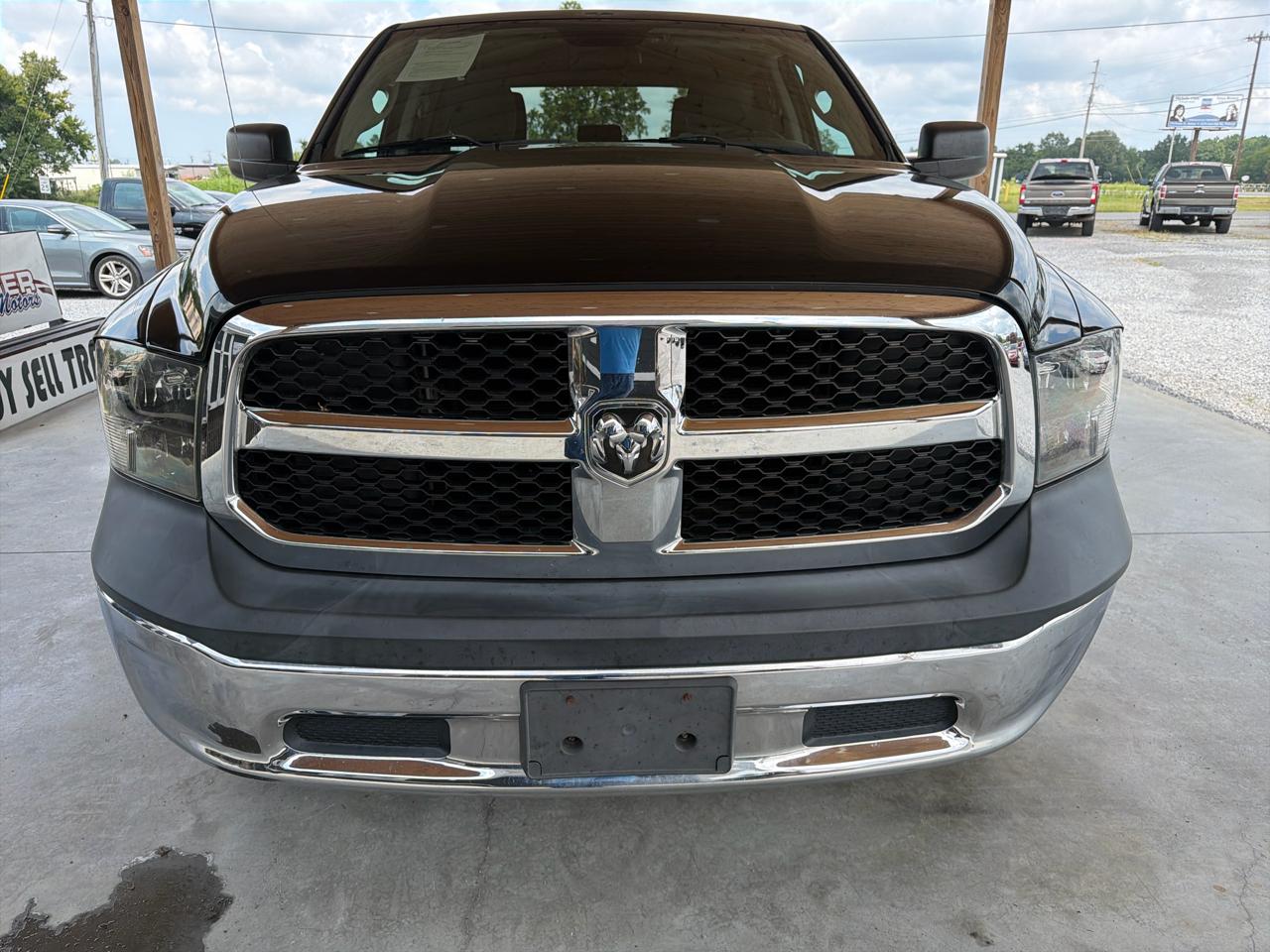 RAM 1500 4WD Quad Cab 140.5" Tradesman 2013