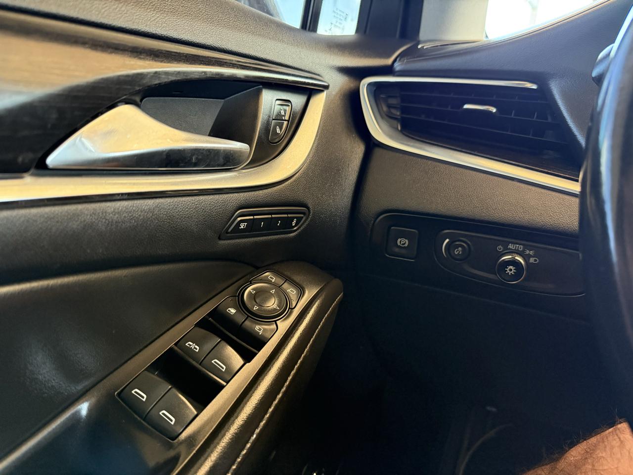 Buick Enclave FWD 4dr Avenir 2019
