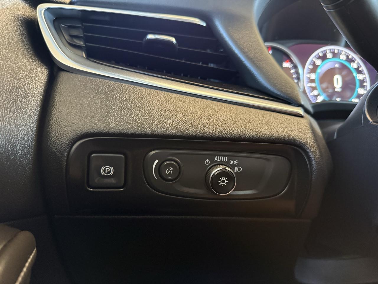 Buick Enclave FWD 4dr Avenir 2019