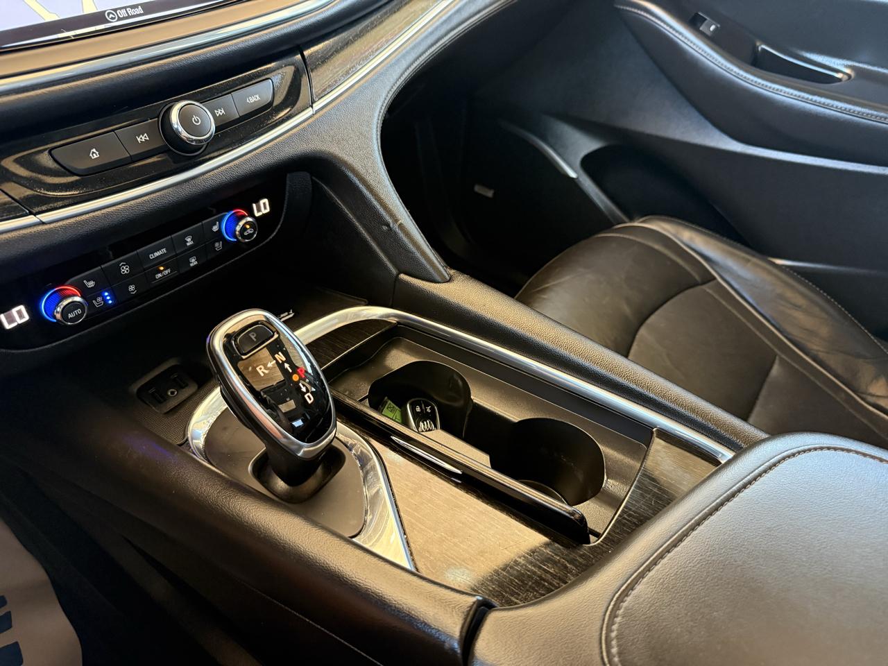 Buick Enclave FWD 4dr Avenir 2019