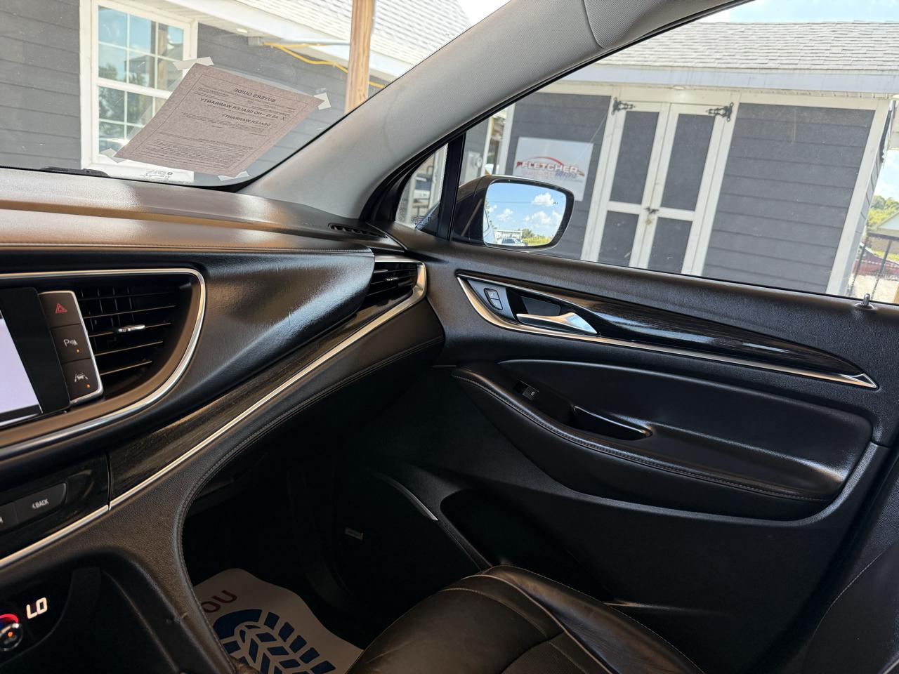 Buick Enclave FWD 4dr Avenir 2019