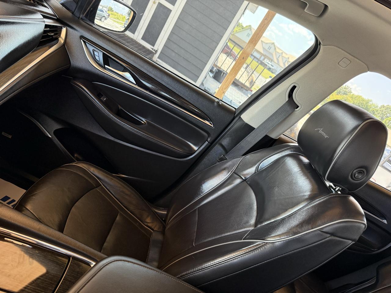 Buick Enclave FWD 4dr Avenir 2019
