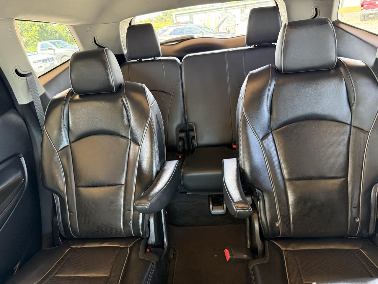 Buick Enclave FWD 4dr Avenir 2019