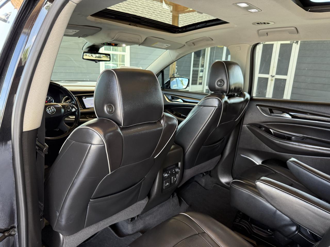 Buick Enclave FWD 4dr Avenir 2019