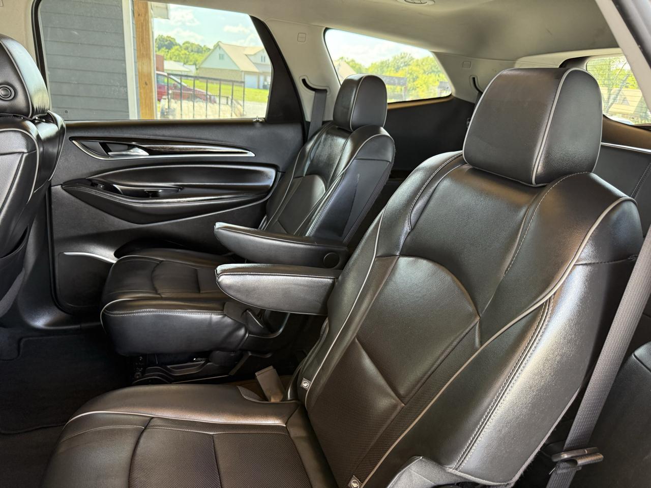 Buick Enclave FWD 4dr Avenir 2019