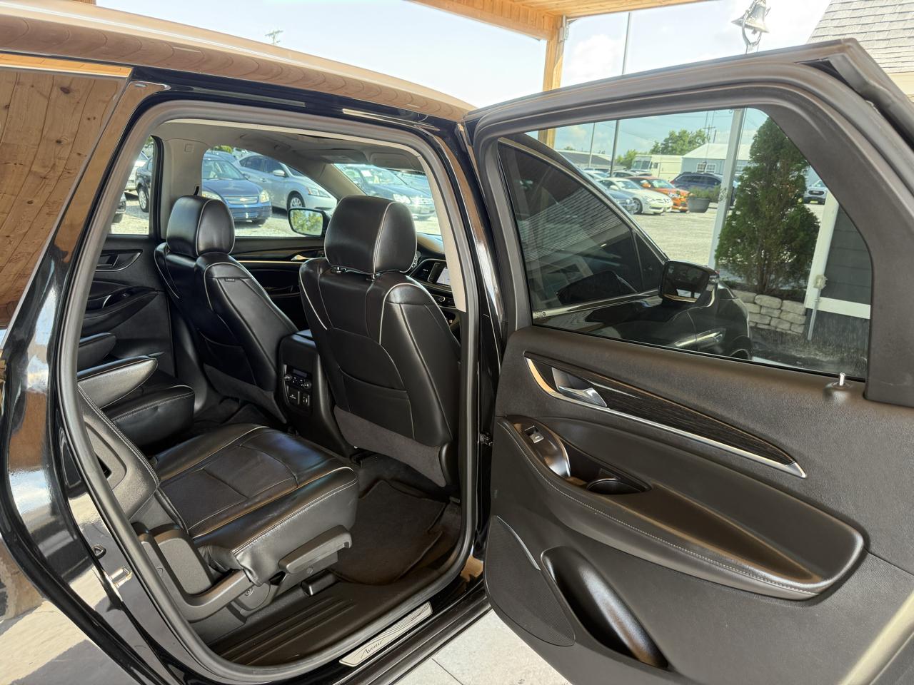 Buick Enclave FWD 4dr Avenir 2019