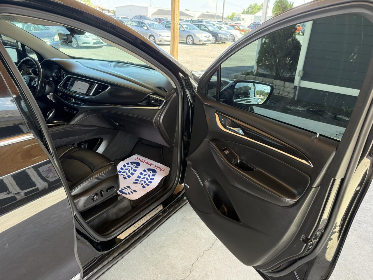 Buick Enclave FWD 4dr Avenir 2019