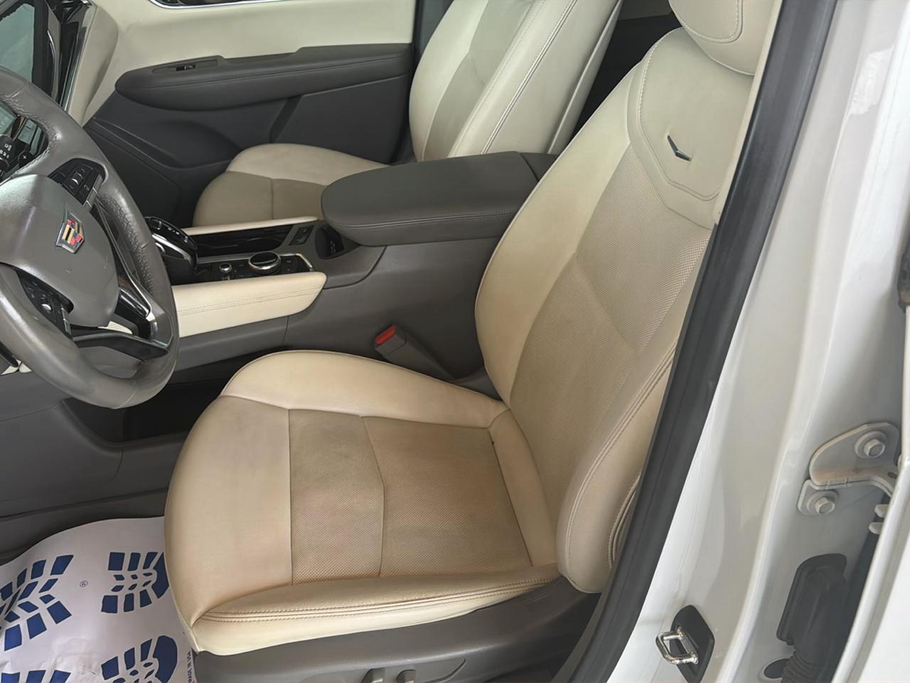 Cadillac XT6 FWD 4dr Premium Luxury 2021