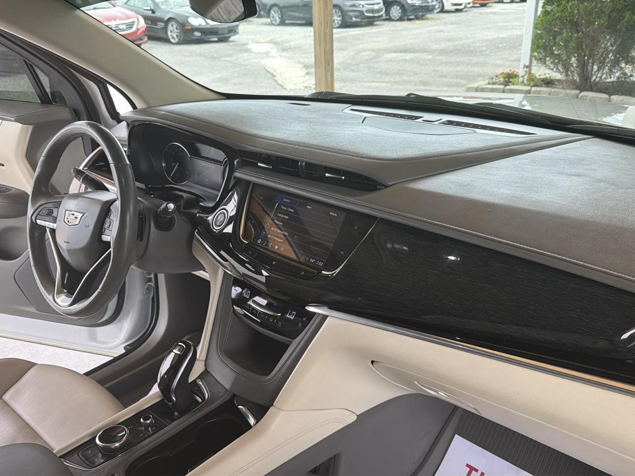 Cadillac XT6 FWD 4dr Premium Luxury 2021