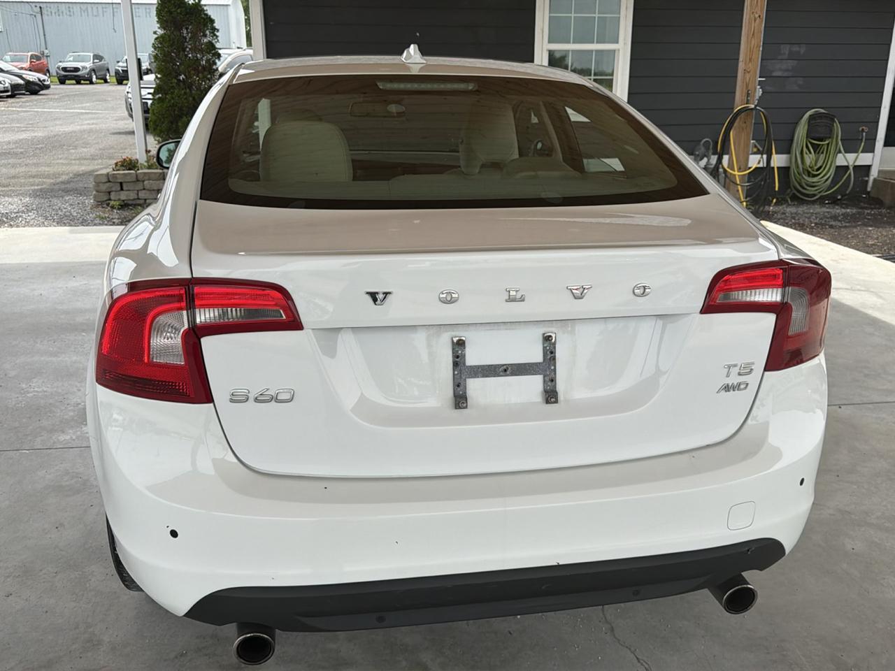 Volvo S60 4dr Sdn T5 AWD 2013