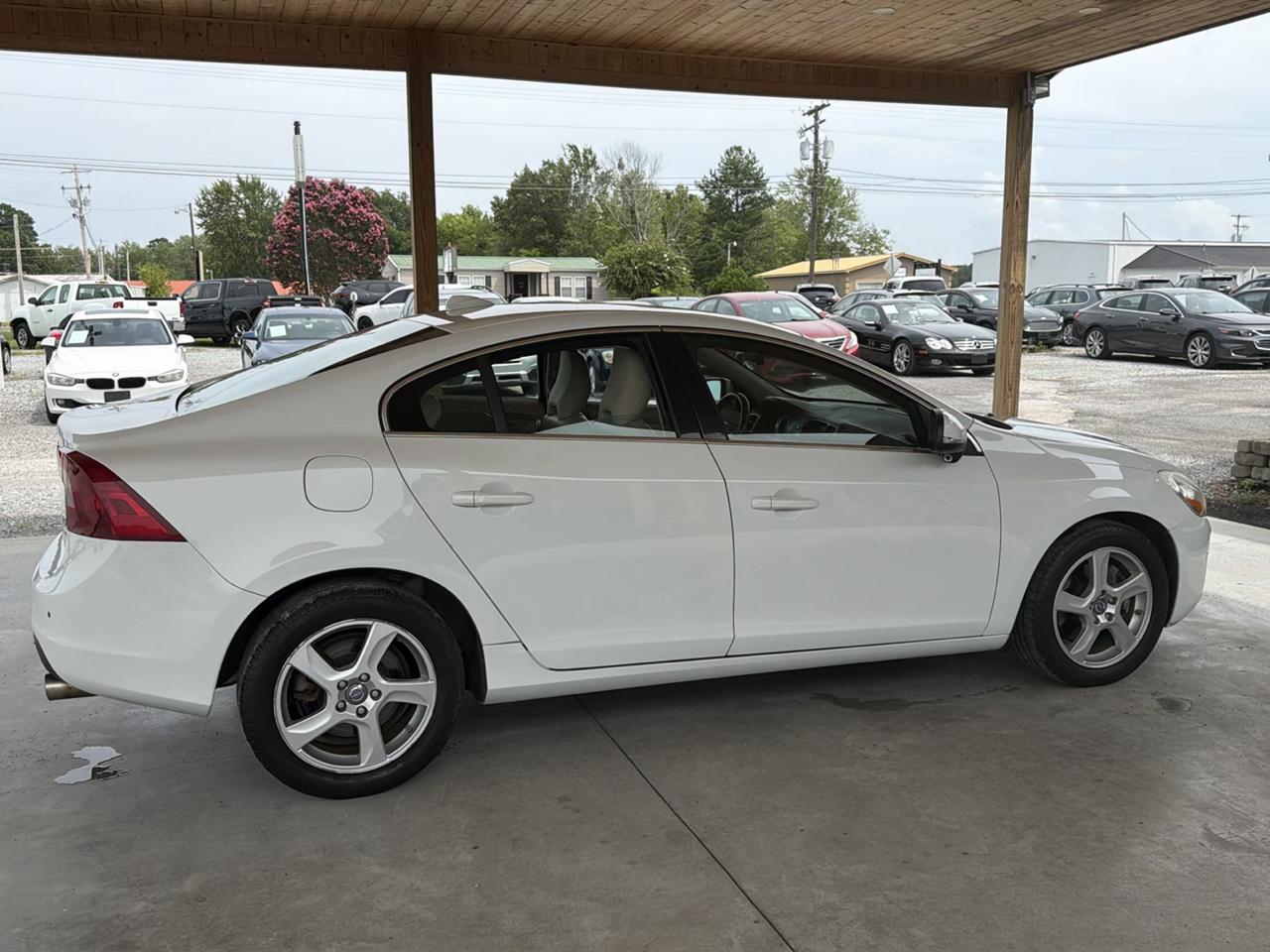 Volvo S60 4dr Sdn T5 AWD 2013
