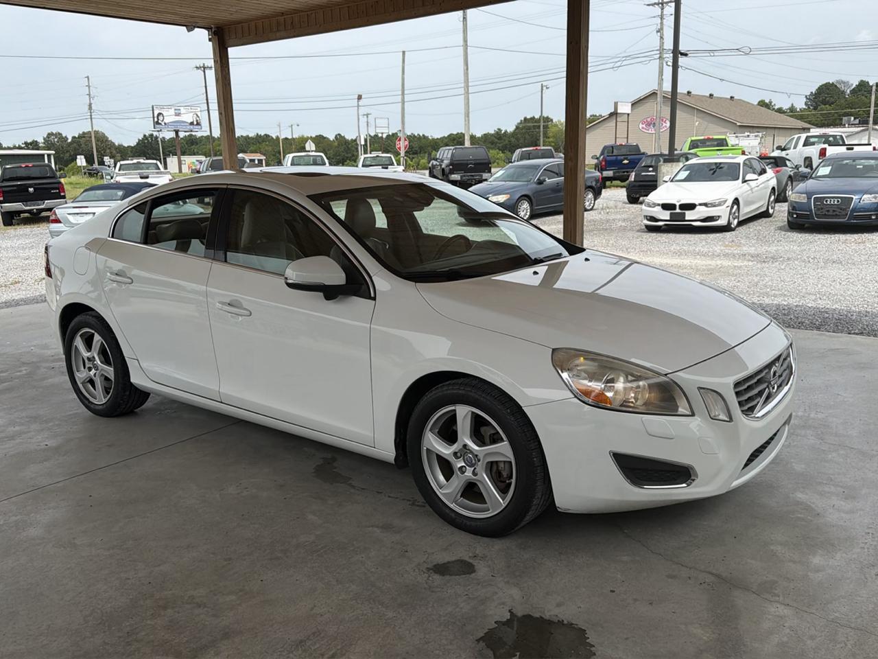 Volvo S60 4dr Sdn T5 AWD 2013