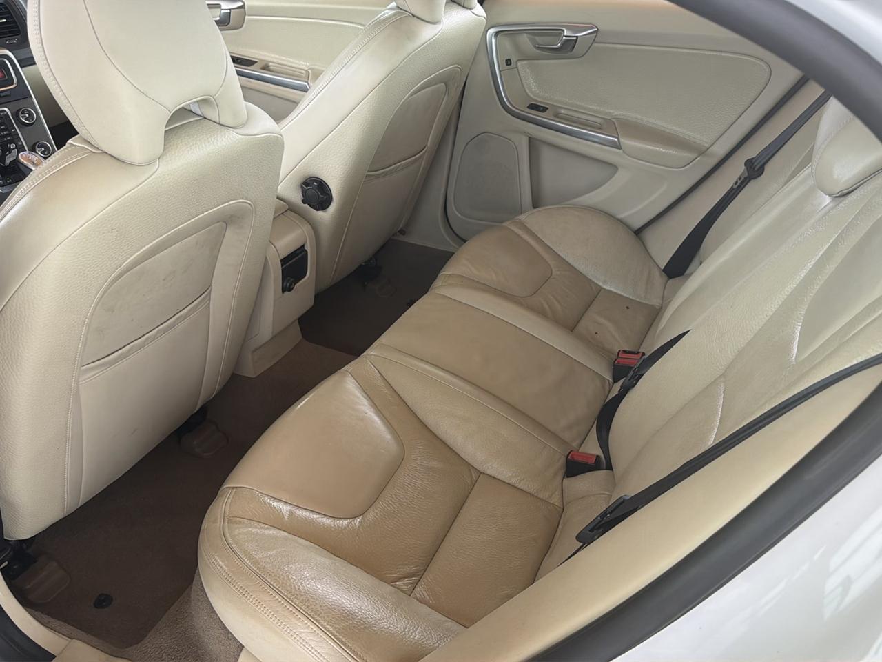 Volvo S60 4dr Sdn T5 AWD 2013