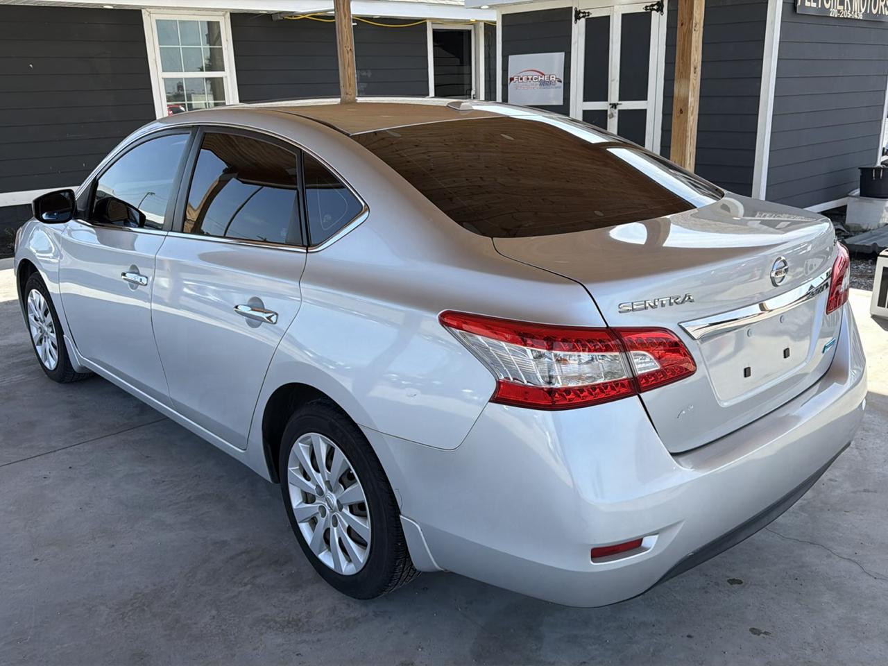 Nissan Sentra 4dr Sdn I4 CVT SV 2013