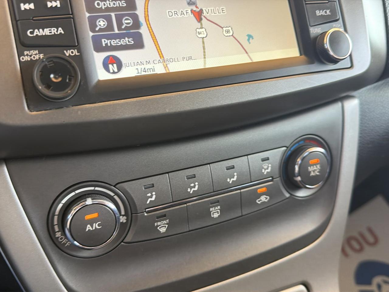 Nissan Sentra 4dr Sdn I4 CVT SV 2013