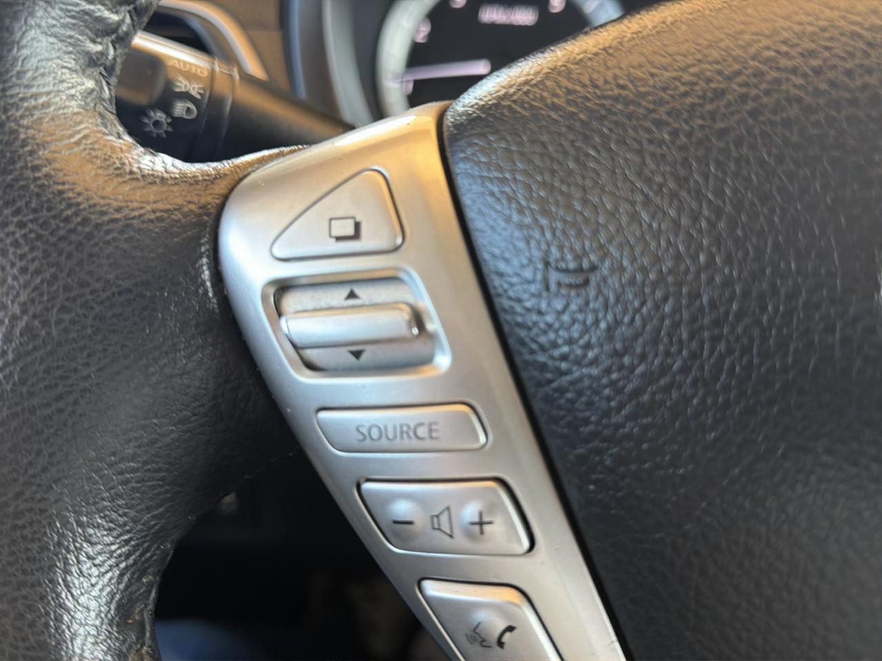 Nissan Sentra 4dr Sdn I4 CVT SV 2013