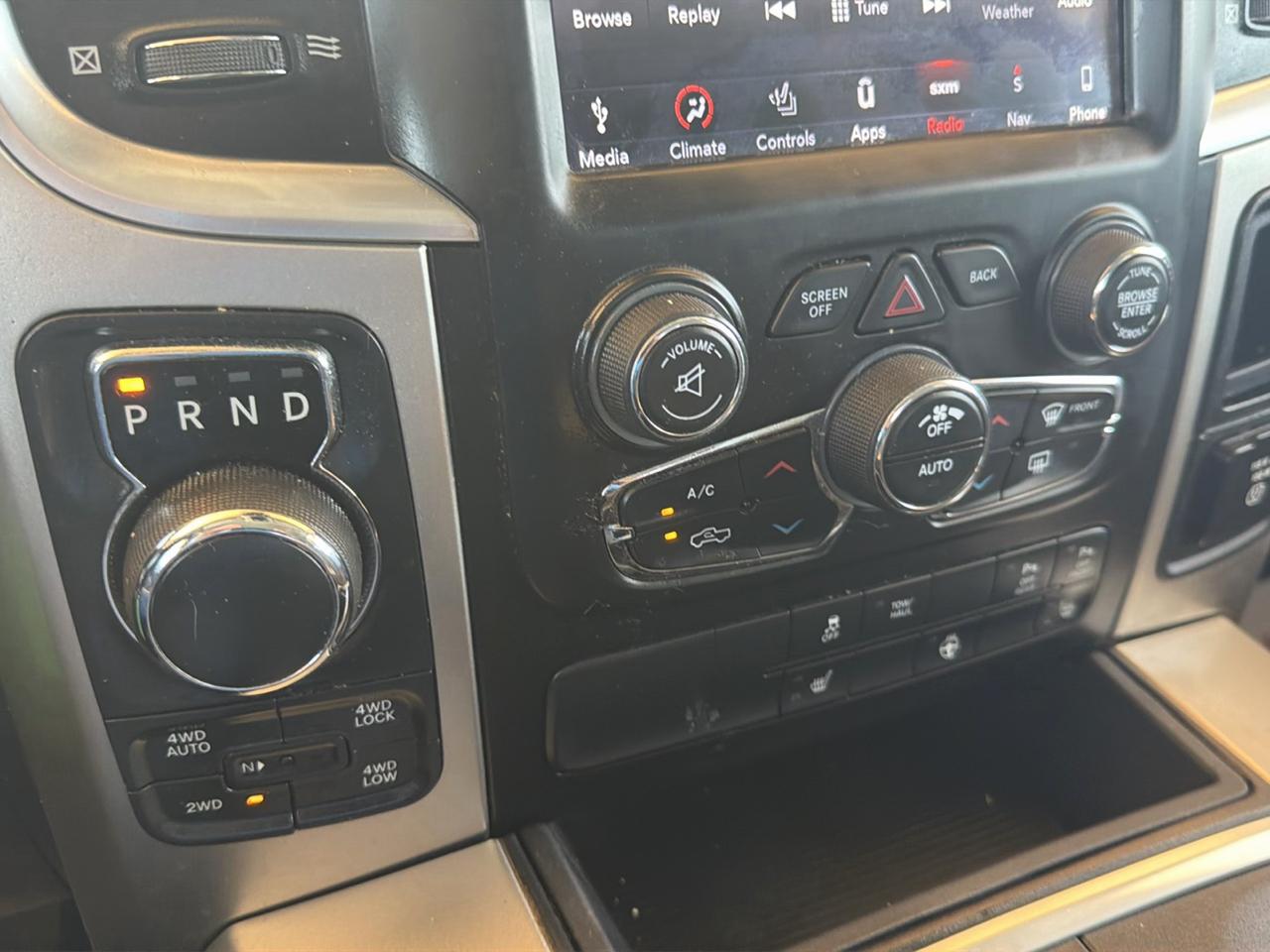 RAM 1500 Big Horn 4x4 Crew Cab 5'7" Box 2018
