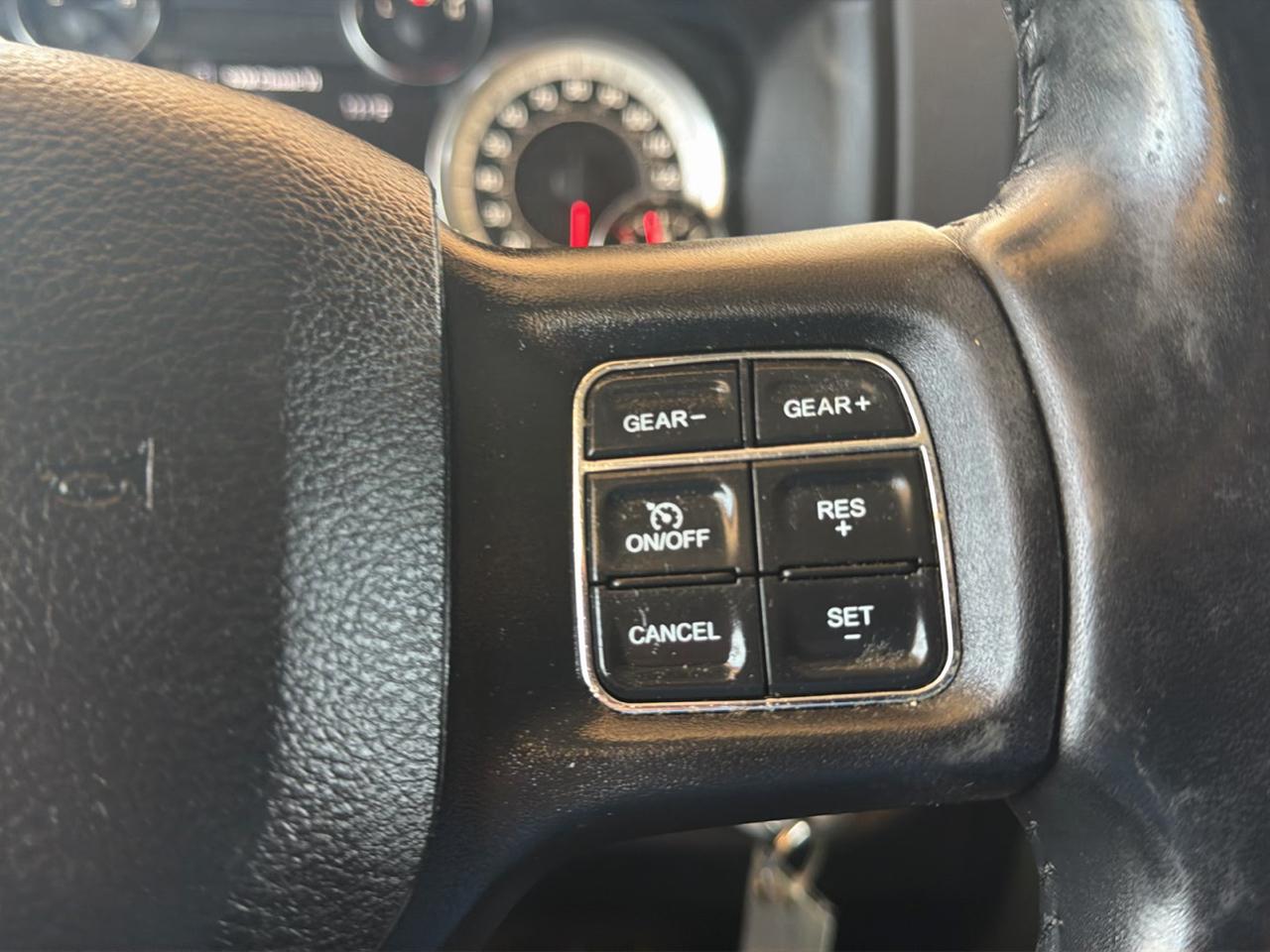 RAM 1500 Big Horn 4x4 Crew Cab 5'7" Box 2018