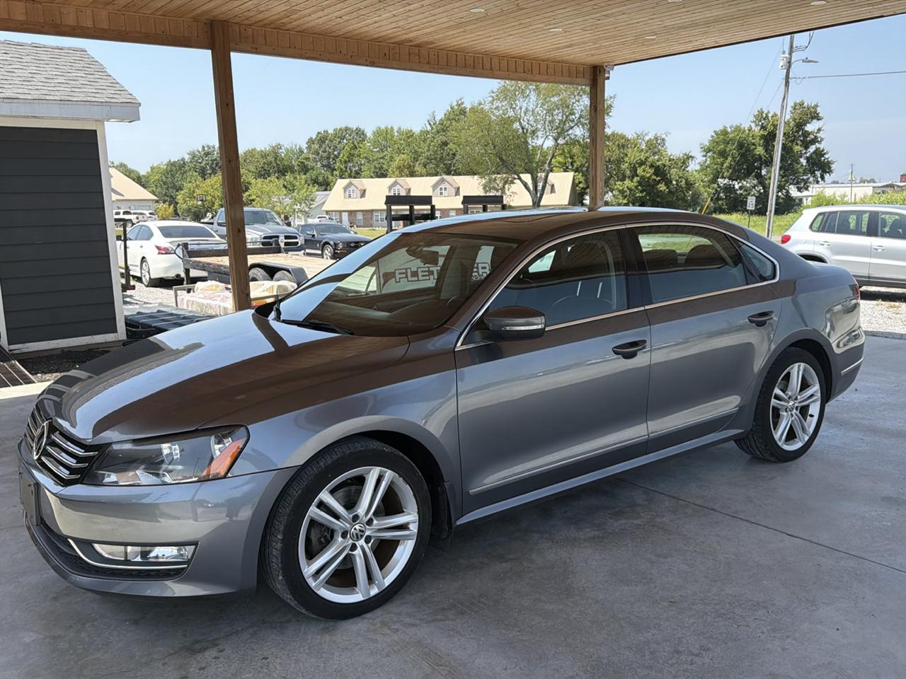 Volkswagen Passat 4dr Sdn 1.8T Auto Sport PZEV 2015