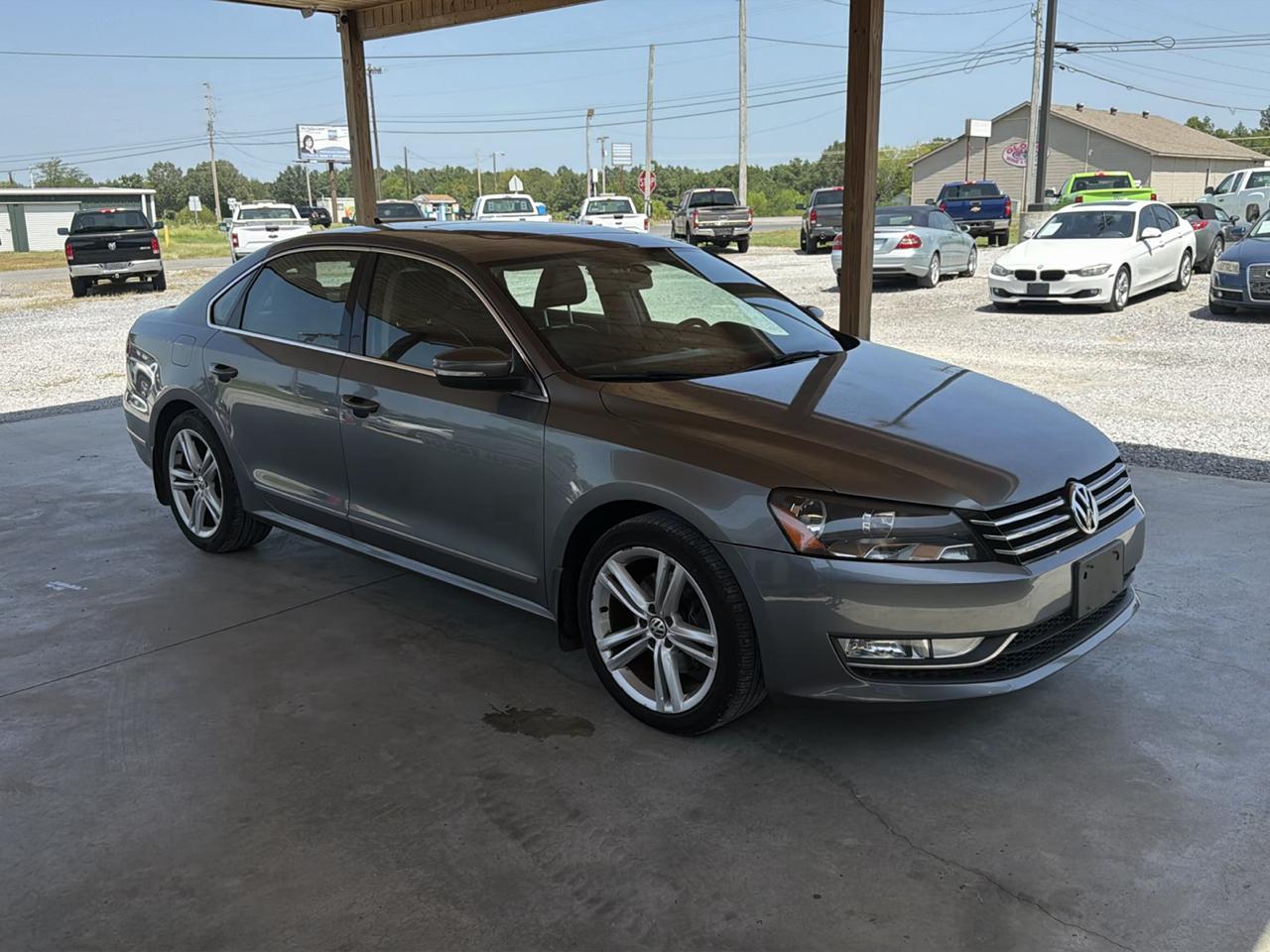 Volkswagen Passat 4dr Sdn 1.8T Auto Sport PZEV 2015