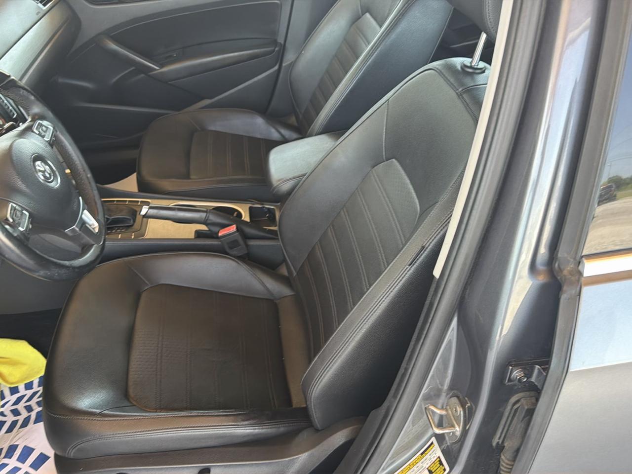 Volkswagen Passat 4dr Sdn 1.8T Auto Sport PZEV 2015