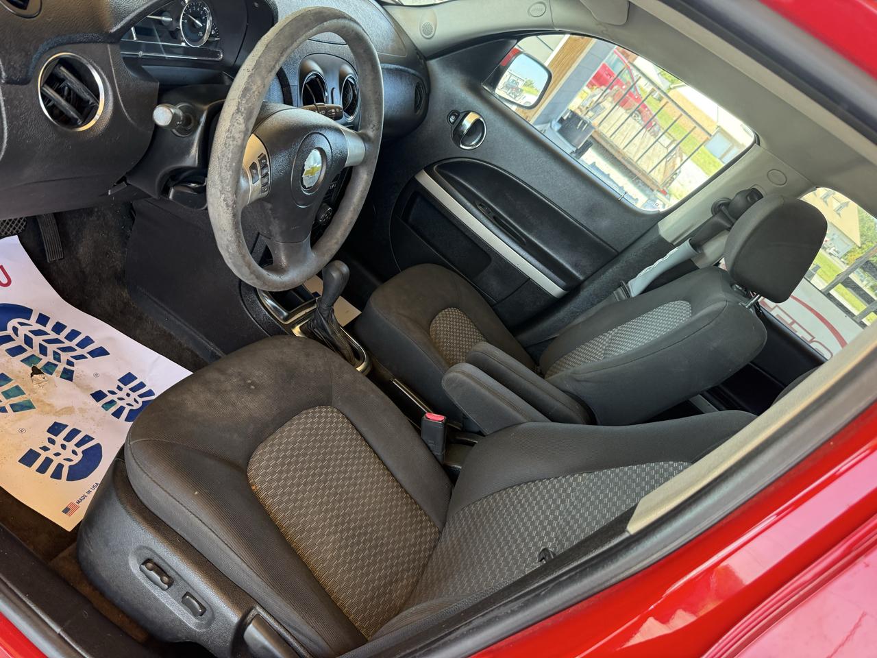 Chevrolet HHR FWD 4dr LT w/1LT 2011
