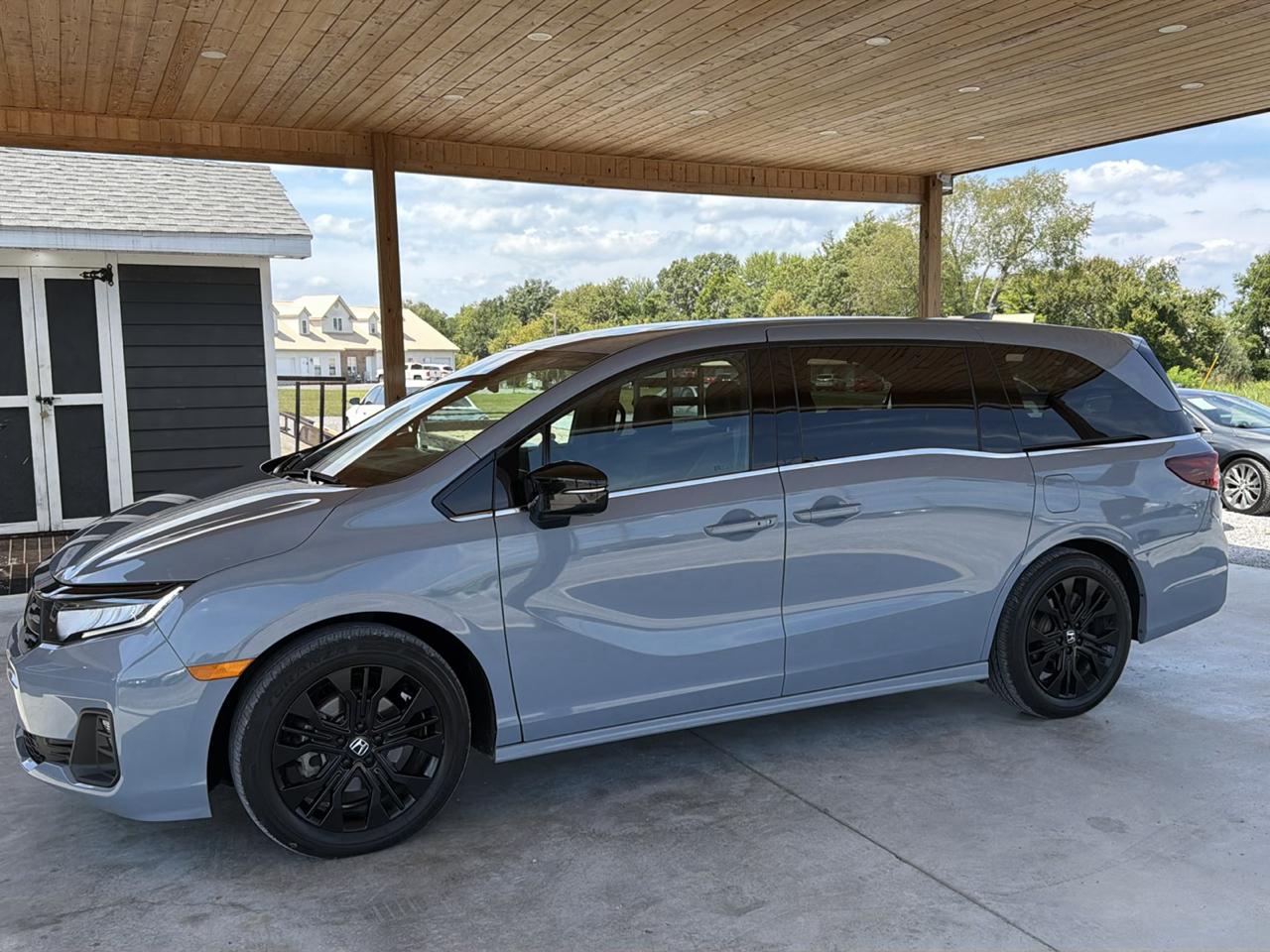 Honda Odyssey Sport-L Auto 2025